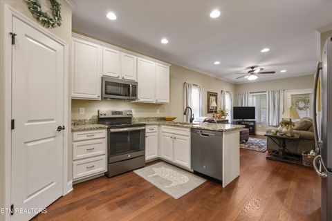 Tiny photo for 928 Stratford Ave, Sweetwater, TN 37874 (MLS # 1332542)