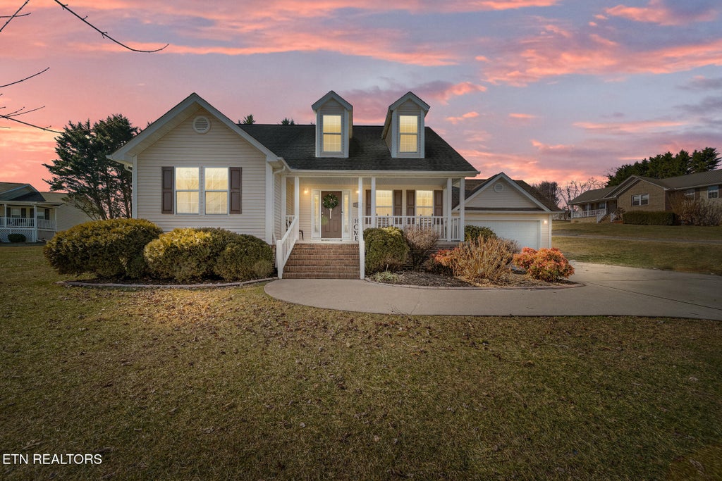 Photo of 236 Dove Drive, Sevierville, TN 37876 (MLS # 1353626)