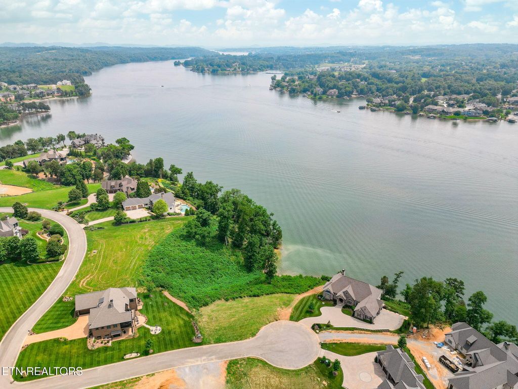 Photo of 1999 Taffrail Drive, Lenoir City, TN 37772 (MLS # 1288324)