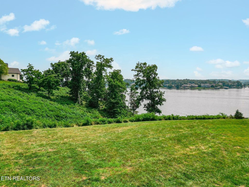 Photo of 1999 Taffrail Drive, Lenoir City, TN 37772 (MLS # 1288324)