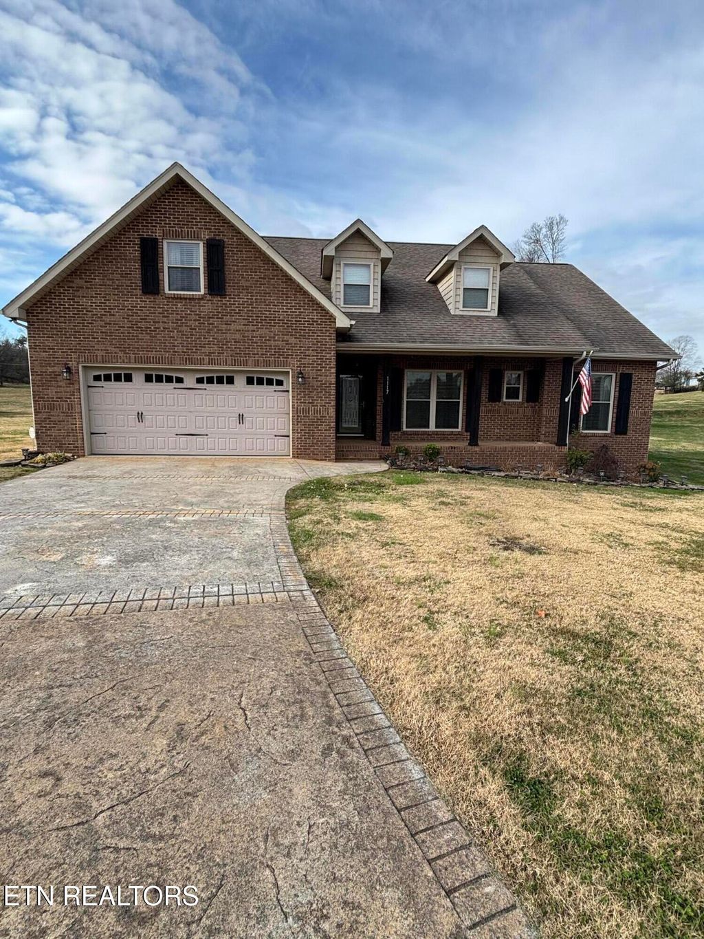 Photo of 1117 Chesty Puller Circle, Maryville, TN 37803 (MLS # 1322528)