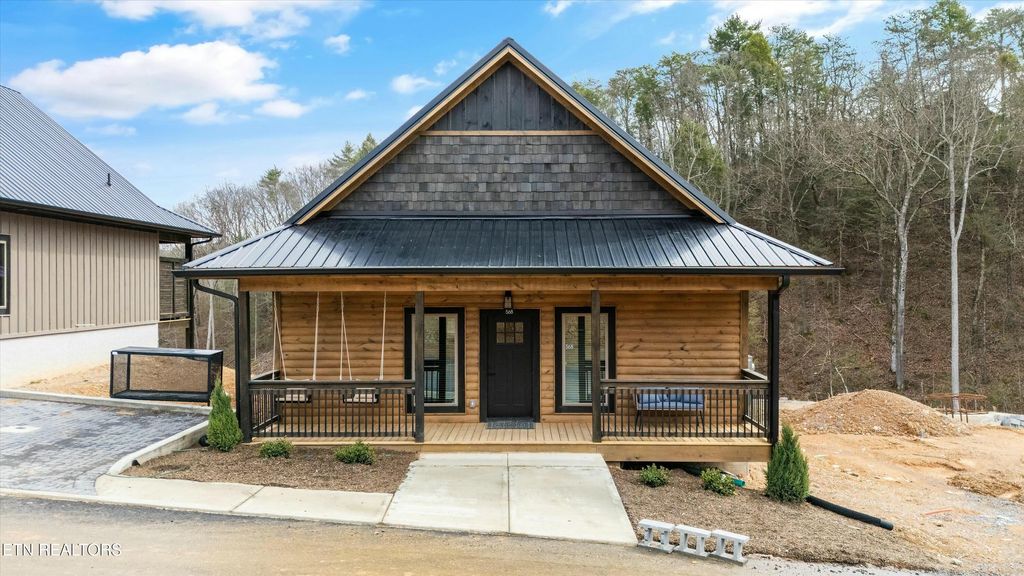 Photo of 568 Warbonnet Way, Pigeon Forge, TN 37863 (MLS # 1292866)