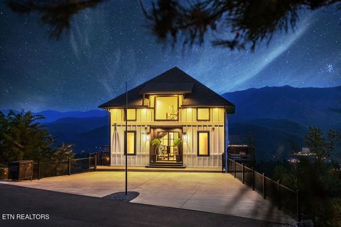 Photo of 922 Piney Butt Way, Gatlinburg, TN 37738 (MLS # 1342005)