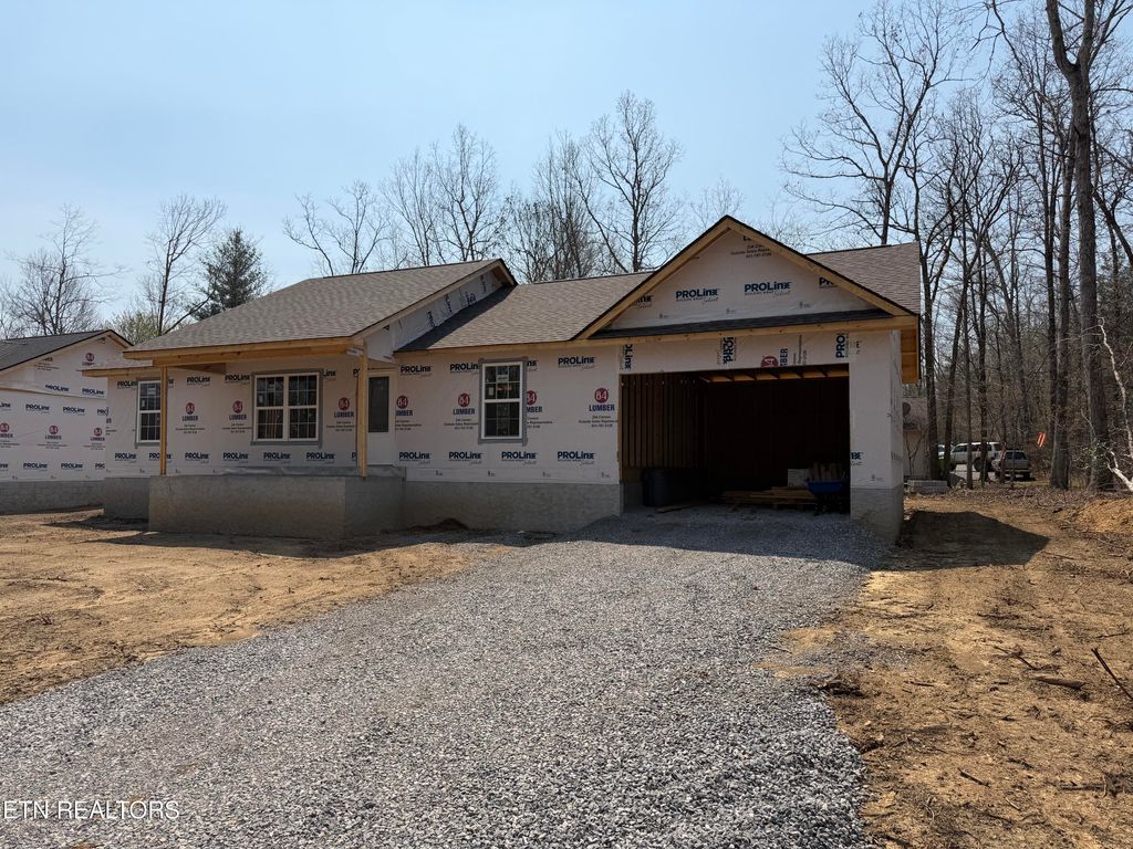 Photo of 920 Kemah Lane, Crossville, TN 38572 (MLS # 1335849)