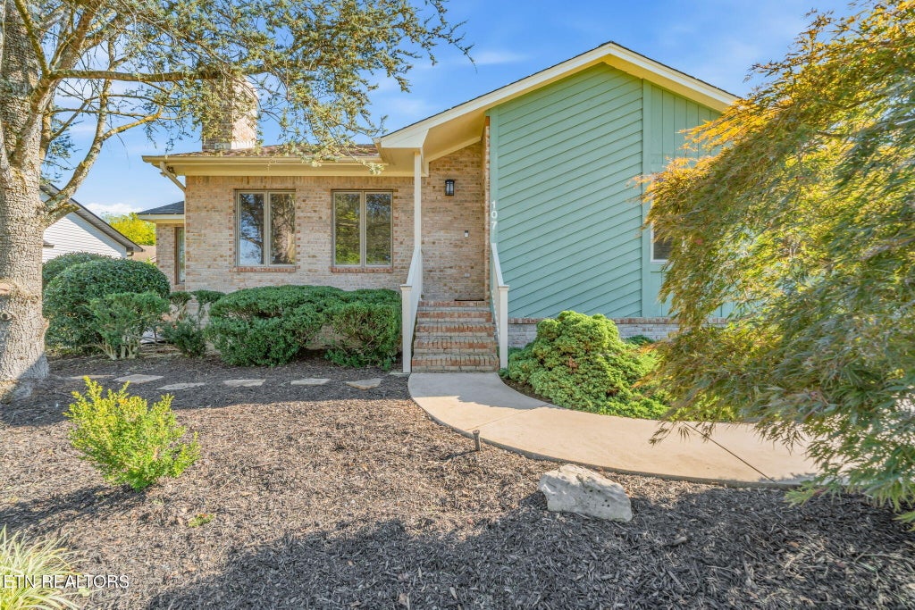 Photo of 107 Inagehi Way, Loudon, TN 37774 (MLS # 1359396)