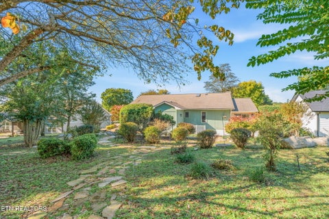 Tiny photo for 107 Inagehi Way, Loudon, TN 37774 (MLS # 1359396)