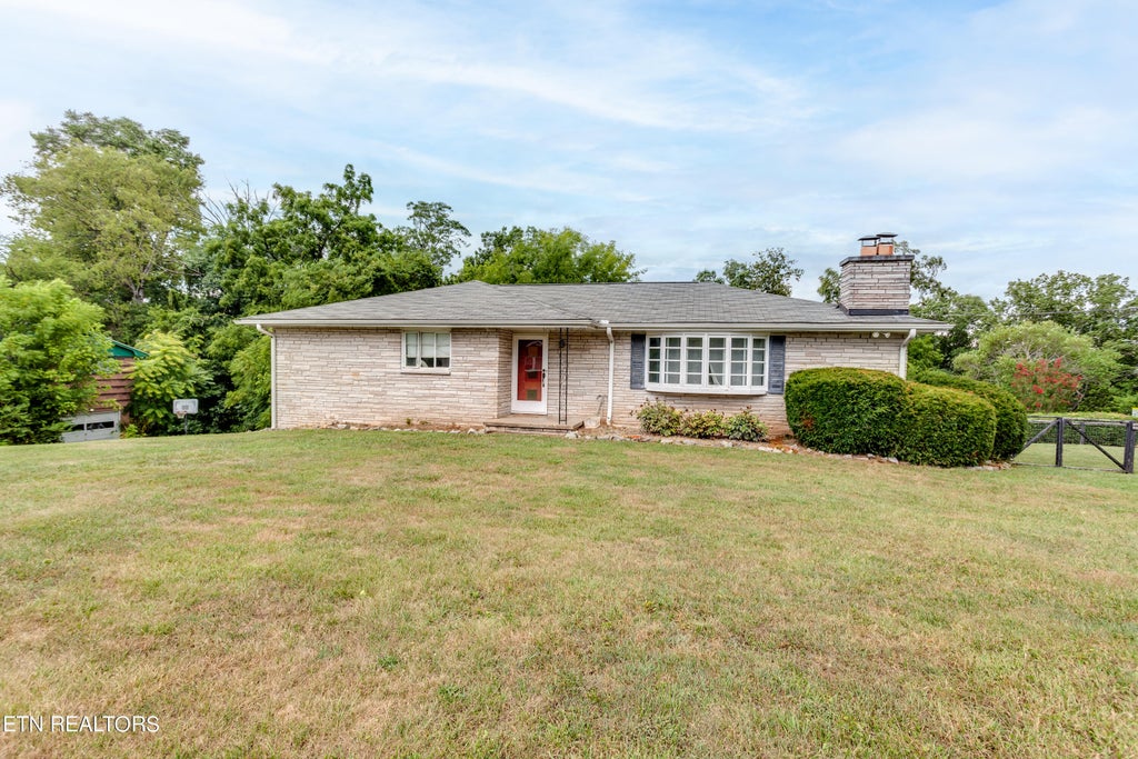 Photo of 217 Linford Rd, Knoxville, TN 37920 (MLS # 1270505)
