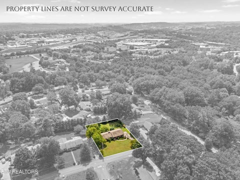 Tiny photo for 8300 Bennington Drive, Knoxville, TN 37909 (MLS # 1353994)