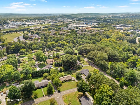 Tiny photo for 8300 Bennington Drive, Knoxville, TN 37909 (MLS # 1353994)