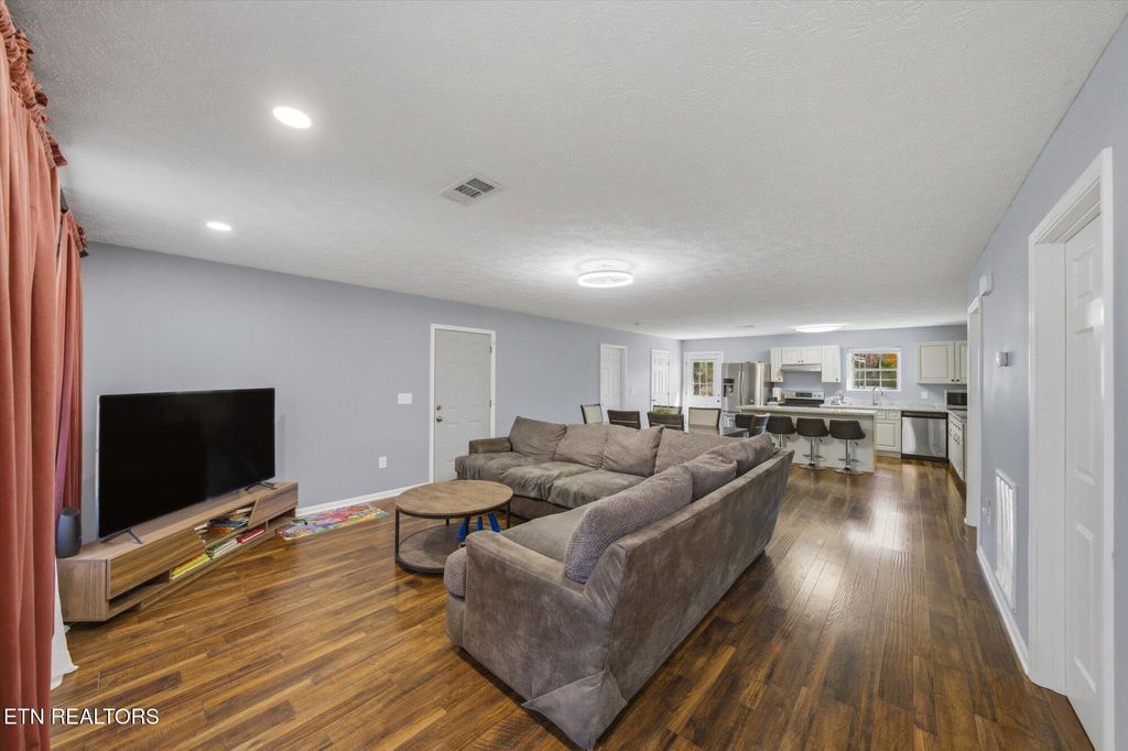 Photo of 1250 Tramel Rd, Sevierville, TN 37862 (MLS # 1322318)