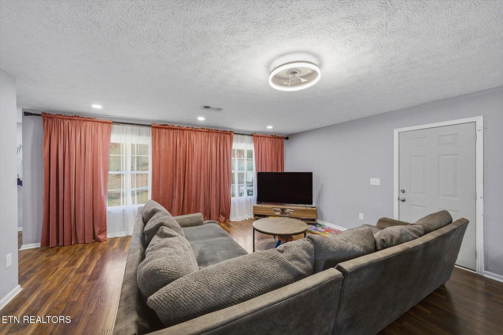 Photo of 1250 Tramel Rd, Sevierville, TN 37862 (MLS # 1322318)