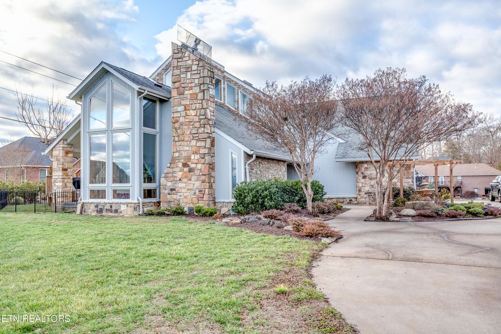 Photo of 596 Pasteur Place, Alcoa, TN 37701 (MLS # 1251208)