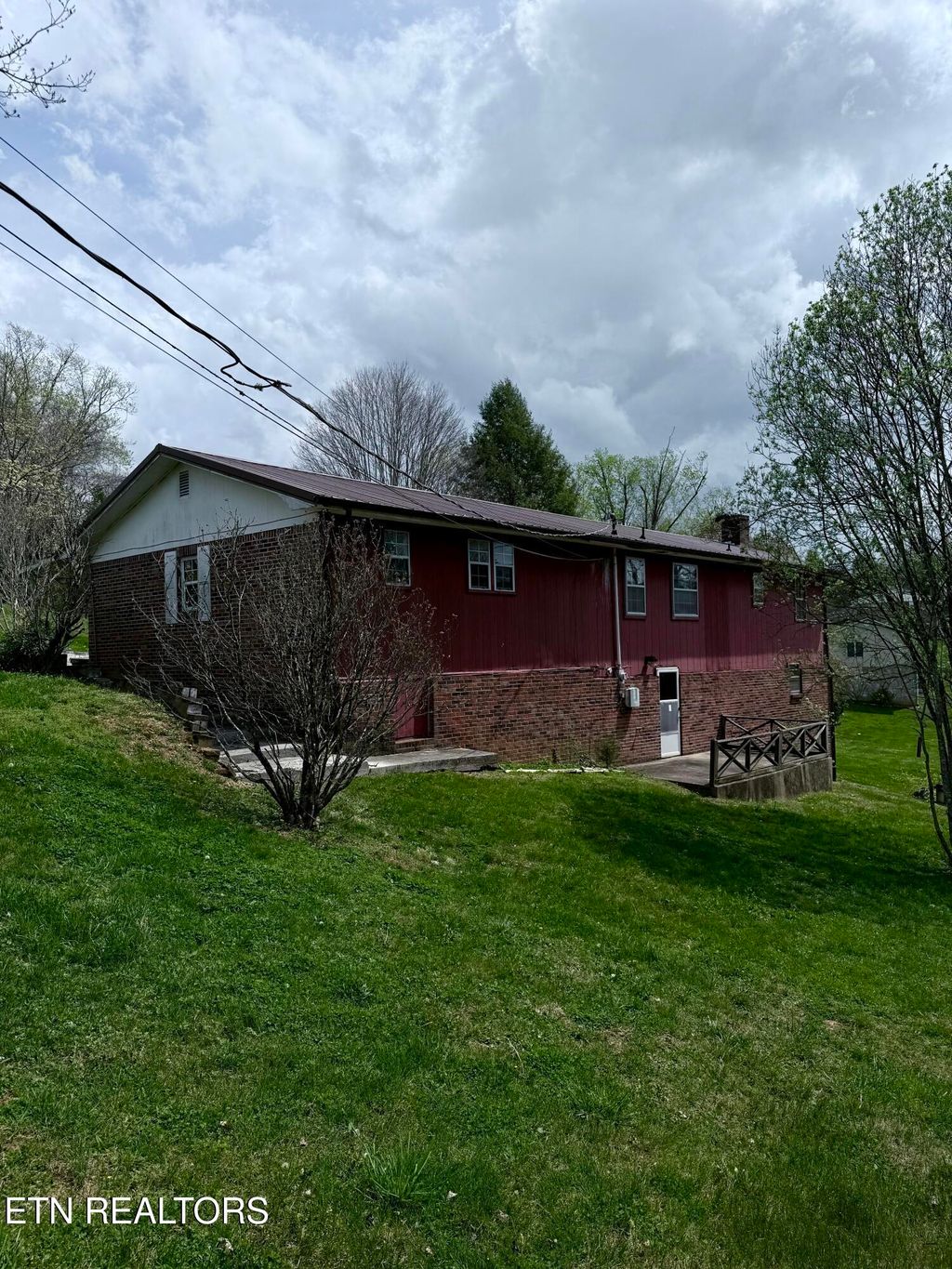 Photo of 507 Lisa Drive, New Tazewell, TN 37825 (MLS # 1335447)
