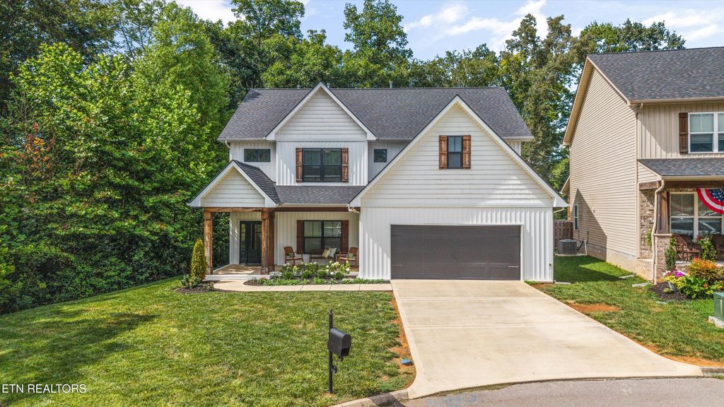 Photo of 3034 Spencer Ridge Lane, Knoxville, TN 37931 (MLS # 1311049)