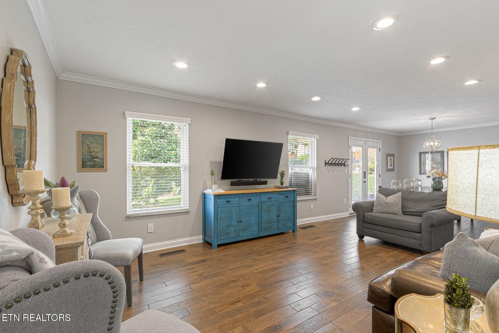 Photo of 903 Bathurst Rd, Knoxville, TN 37909 (MLS # 1331850)