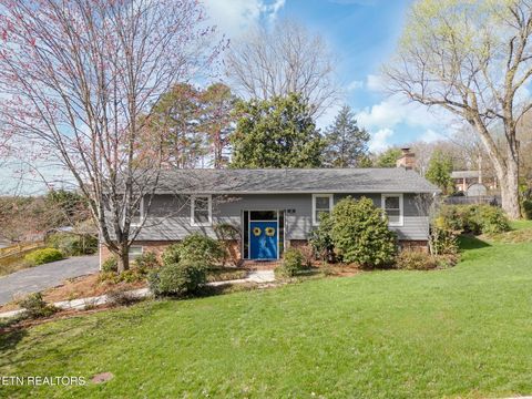 Photo of 903 Bathurst Rd, Knoxville, TN 37909 (MLS # 1331850)