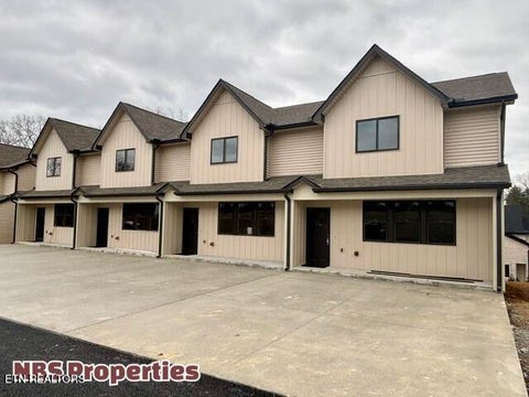 Photo of 106 Emerson Way, Lenoir City, TN 37772 (MLS # 1355184)