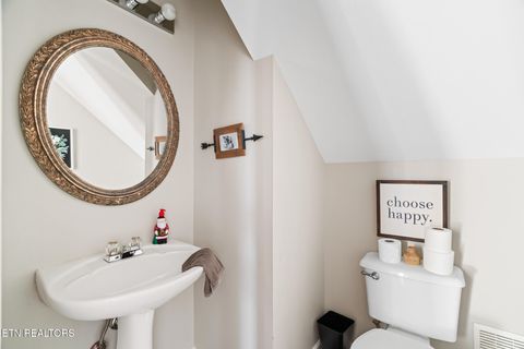 Tiny photo for 929 Station View Rd, Knoxville, TN 37919 (MLS # 1327890)