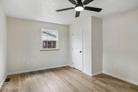 Tiny photo for 158 Whitaker Drive, Tazewell, TN 37879 (MLS # 1343182)