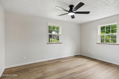 Tiny photo for 158 Whitaker Drive, Tazewell, TN 37879 (MLS # 1343182)