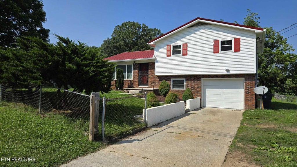 Photo of 2898 Boatmans Mountain Rd, Morristown, TN 37814 (MLS # 1304033)