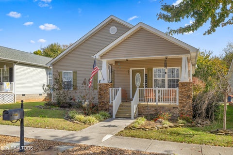 Tiny photo for 820 Stratford Ave, Sweetwater, TN 37874 (MLS # 1360238)
