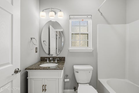 Tiny photo for 820 Stratford Ave, Sweetwater, TN 37874 (MLS # 1360238)