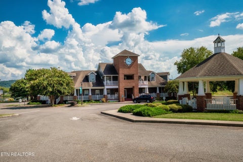 Tiny photo for 820 Stratford Ave, Sweetwater, TN 37874 (MLS # 1360238)