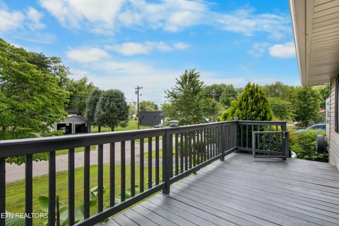 Tiny photo for 508 W Hemlock St, LaFollette, TN 37766 (MLS # 1342677)
