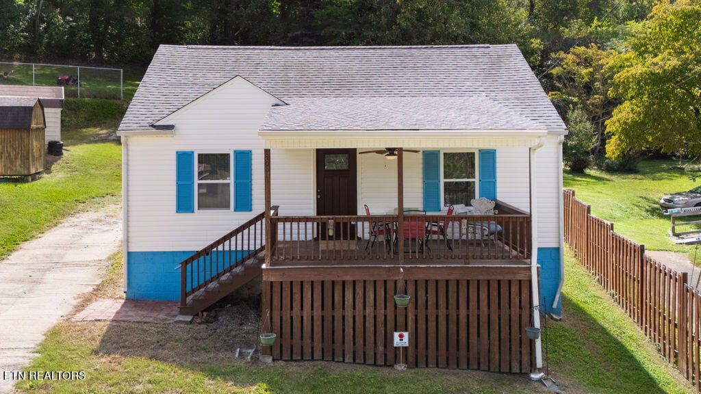 Photo of 309 Kingwood St, Kingston, TN 37763 (MLS # 1356975)