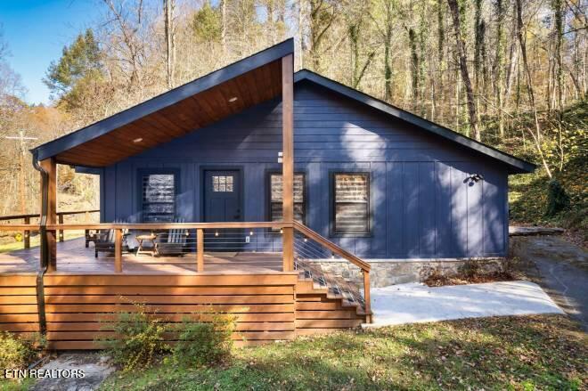 Photo of 3033 N Clear Fork Rd, Sevierville, TN 37862 (MLS # 1354255)