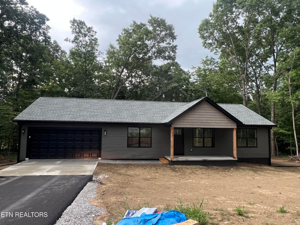 Photo of 135 Peachtree Drive, Crossville, TN 38555 (MLS # 1348655)