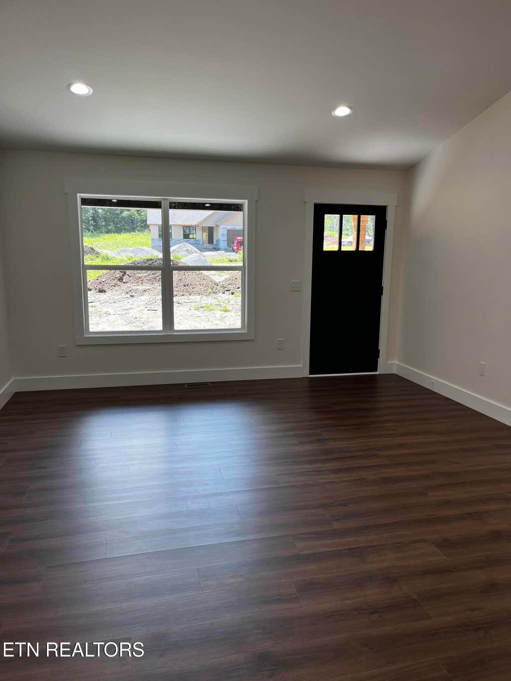 Photo of 135 Peachtree Drive, Crossville, TN 38555 (MLS # 1348655)