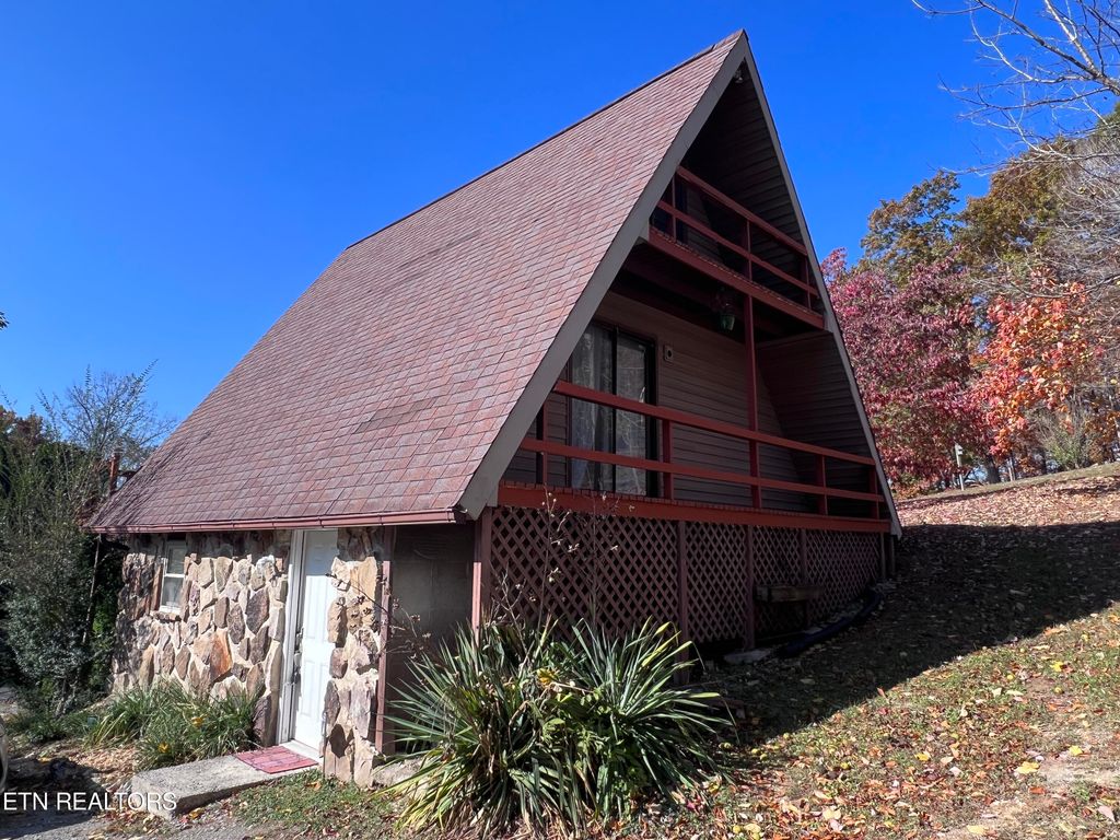 Photo of 559 Cape Norris Rd, New Tazewell, TN 37825 (MLS # 1237093)