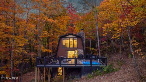 Tiny photo for 915 Stans Rd, Gatlinburg, TN 37738 (MLS # 1323836)