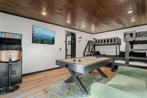 Tiny photo for 915 Stans Rd, Gatlinburg, TN 37738 (MLS # 1323836)