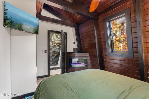 Tiny photo for 915 Stans Rd, Gatlinburg, TN 37738 (MLS # 1323836)