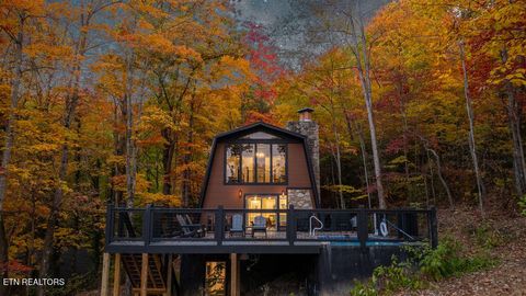 Tiny photo for 915 Stans Rd, Gatlinburg, TN 37738 (MLS # 1323836)