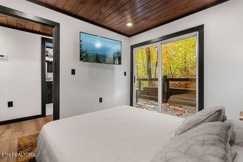 Tiny photo for 915 Stans Rd, Gatlinburg, TN 37738 (MLS # 1323836)