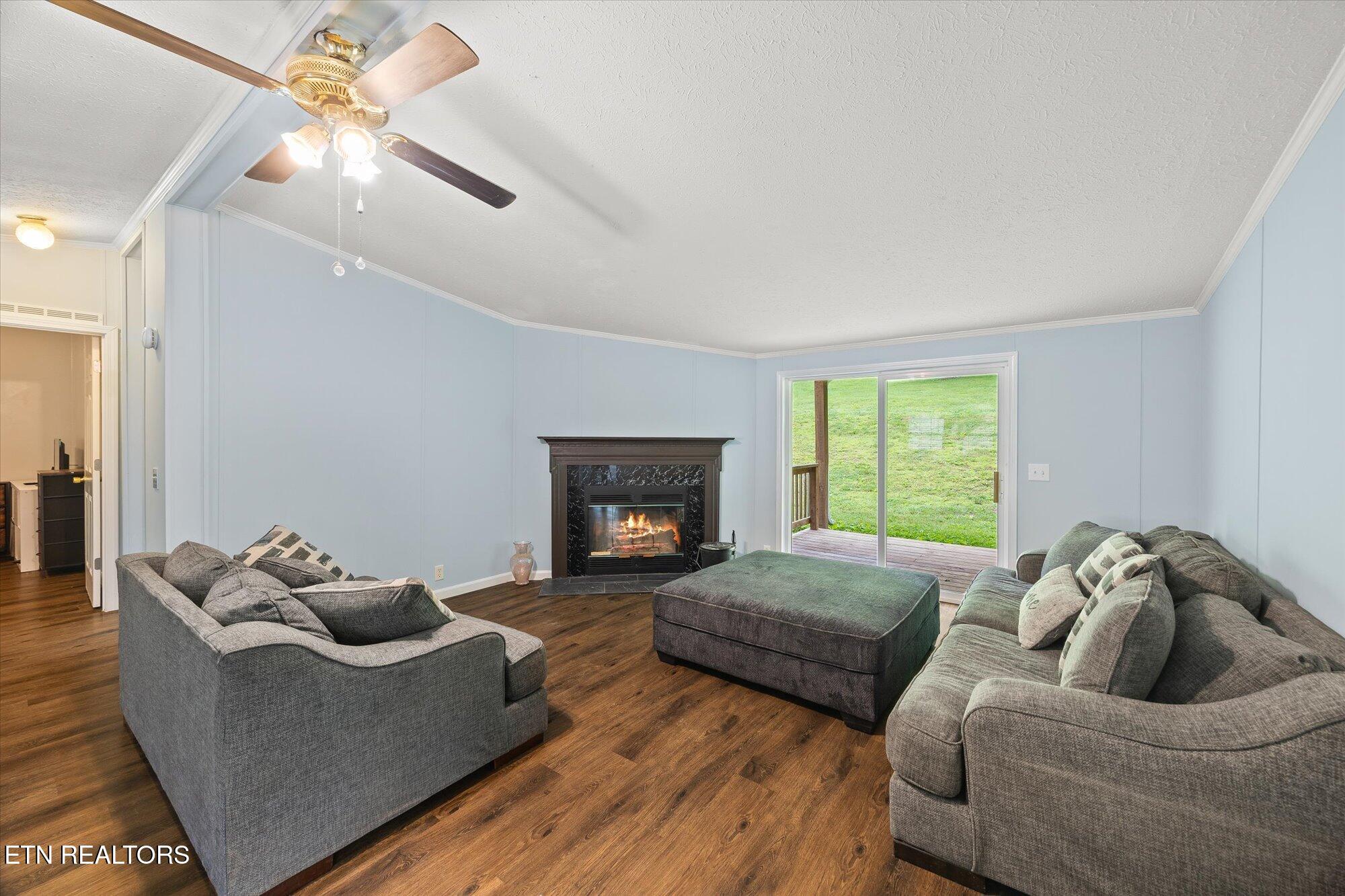 938 Riley Creek Rd