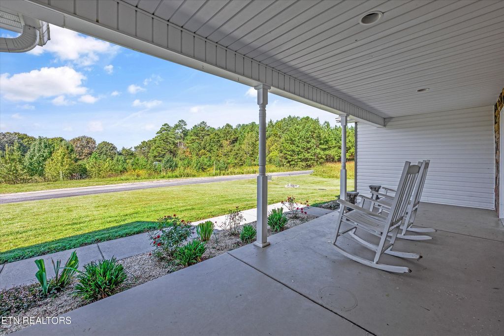 Photo of 104 Lakeside Meadows Circle, Madisonville, TN 37354 (MLS # 1317509)
