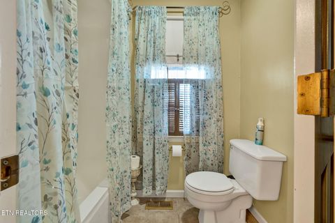 Tiny photo for 304 County Road 475, Etowah, TN 37331 (MLS # 1324732)