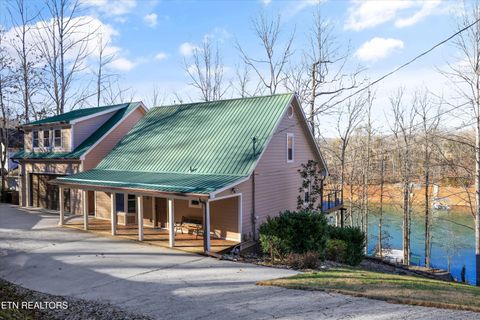 Photo of 845 Yoakum Hollow Rd, Jacksboro, TN 37757 (MLS # 1326818)