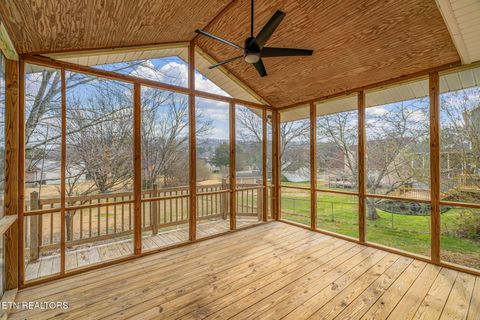 Tiny photo for 708 Marlin Lane, Clinton, TN 37716 (MLS # 1327883)