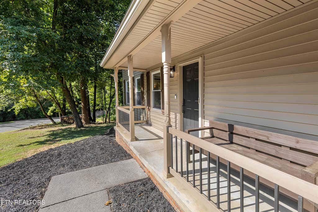 Photo of 7805 Shadowood Drive, Knoxville, TN 37938 (MLS # 1313016)