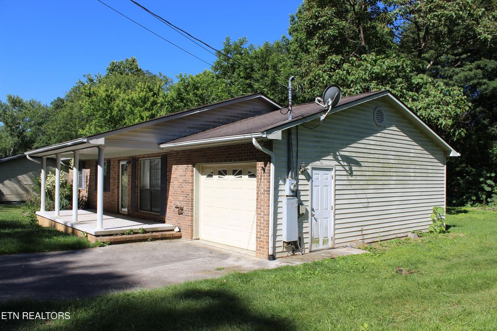 Photo of 4329 York Rd, Knoxville, TN 37938 (MLS # 1343555)