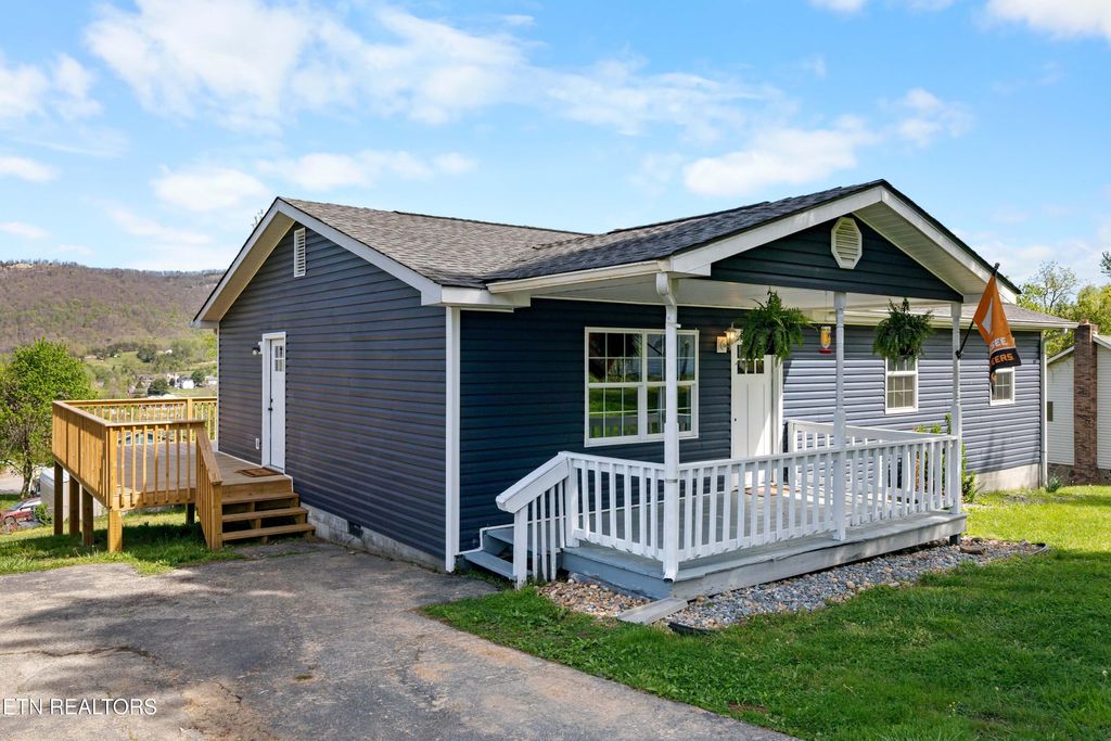 Photo of 130 Johnny Baird Lane, Jacksboro, TN 37757 (MLS # 1335862)