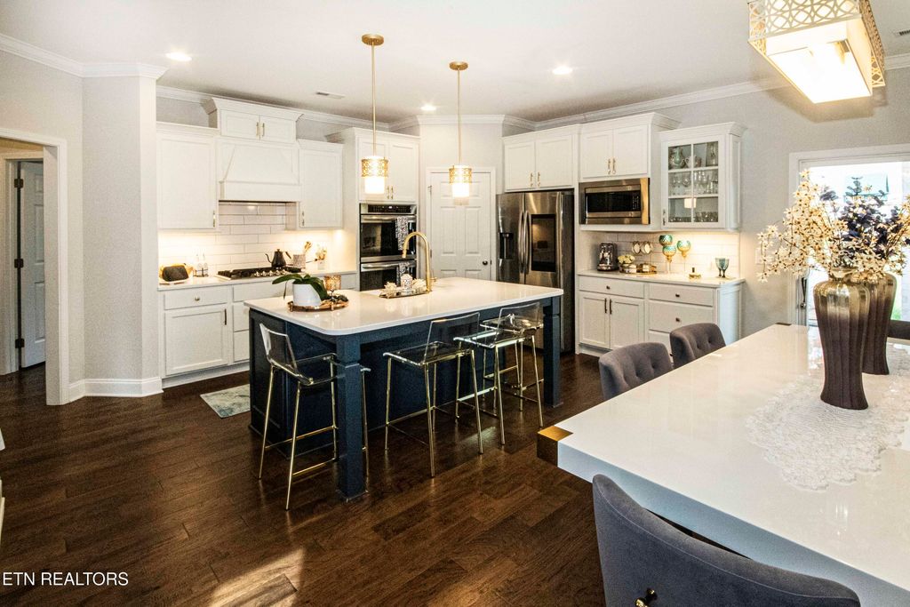 Photo of 1424 Staffwood Rd, Knoxville, TN 37922 (MLS # 1322136)