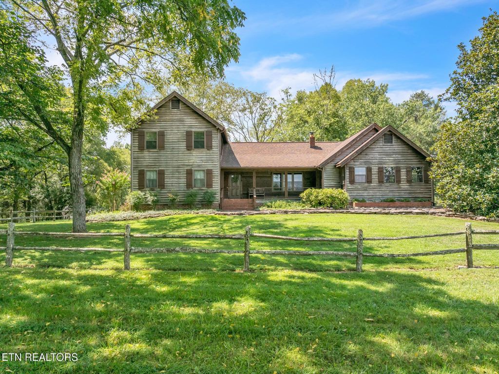 Photo of 325 Lone Ridge Lane, Clinton, TN 37716 (MLS # 1328794)