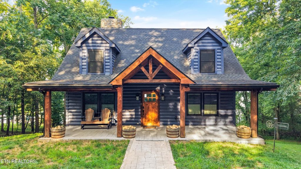 Photo of 1626 Sequoyah Drive, Mooresburg, TN 37811 (MLS # 1346686)